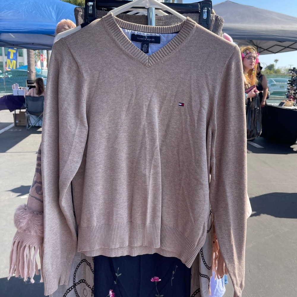 Tommy Hilfiger Tan V-Neck Sweater Ribbed Knit